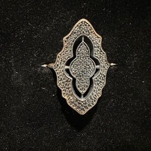 Pandora sterling silver vintage look ring. Size 7.